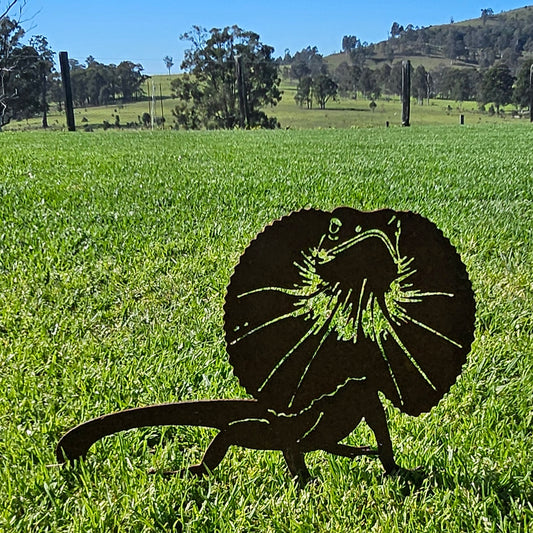 Frilly lizard in corten steel, Rustic Touch Creations